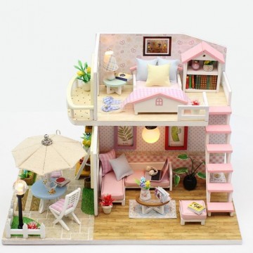 Drevený poschodový model domčeka pre bábiky na montáž LED