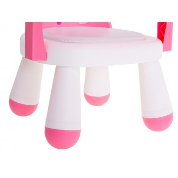 Vysoká stolička, ružový stôl na kŕmenie a hranie