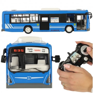 RC Bus s modrými dverami